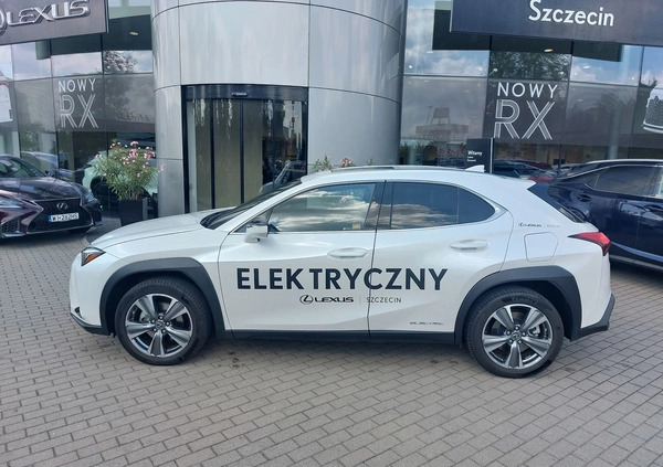 Lexus UX cena 264900 przebieg: 10535, rok produkcji 2022 z Szczecin małe 596